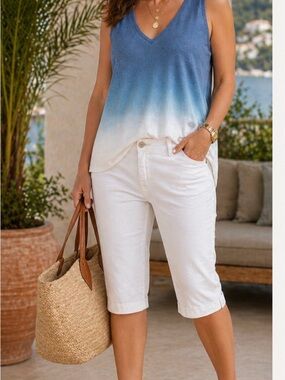 CHAPS DENIM WHITE CAPRI SHORTS – SIZE 16W